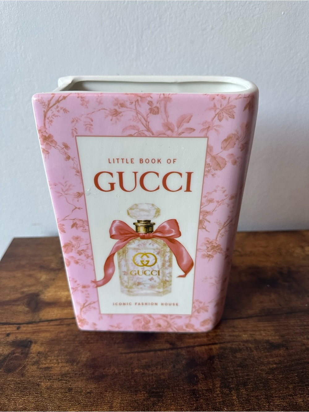 Luxury Designer Home Decor Flower Vase Ceramic Book Style Pink Lux Perfume NWT - Picture 6 of 6